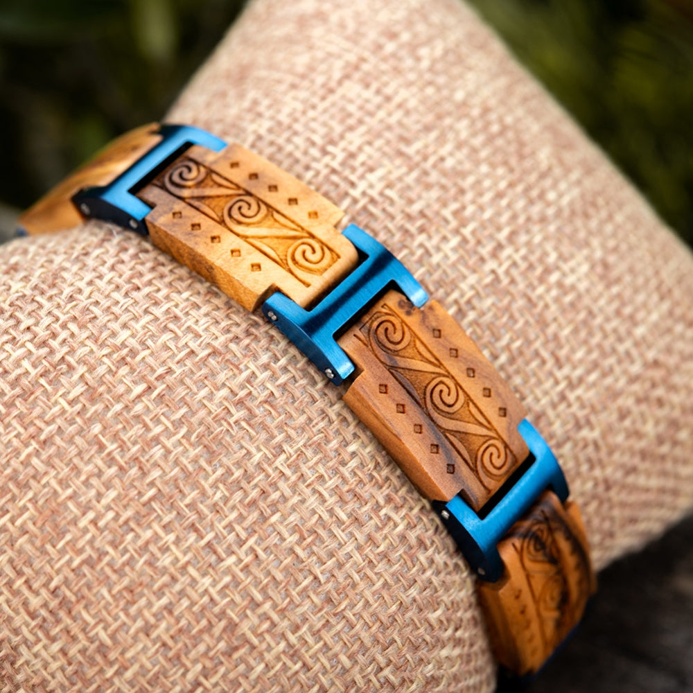 bracelet pour homme en bois motifs